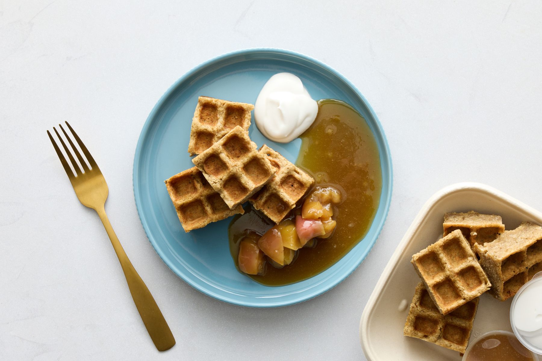 breakfast_apple maple waffles_primary